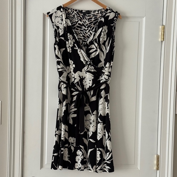 White House Black Market Reversible A-line Dress, size 10 - Picture 3 of 5